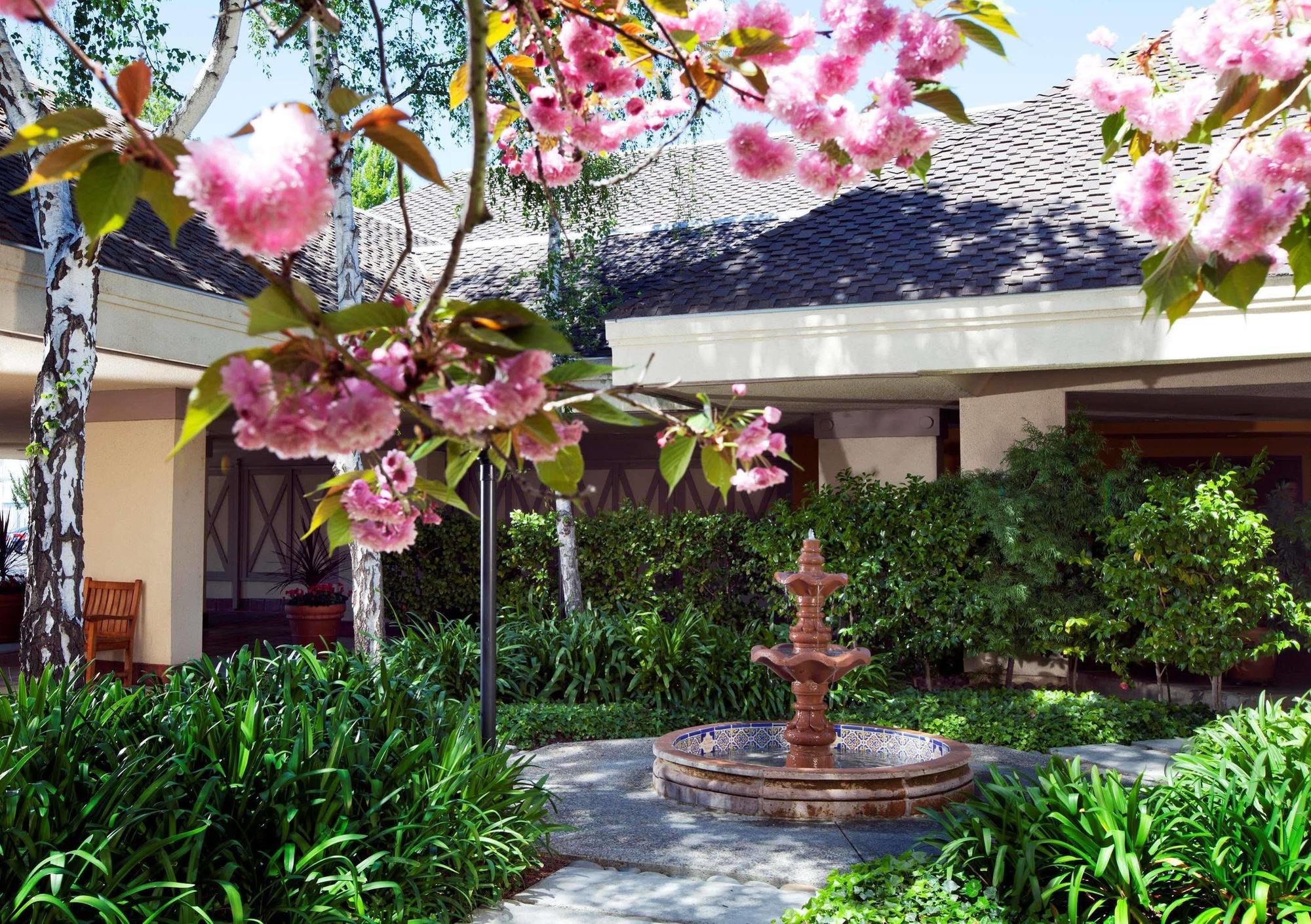 Hotel Mathilda Sunnyvale Bagian luar foto